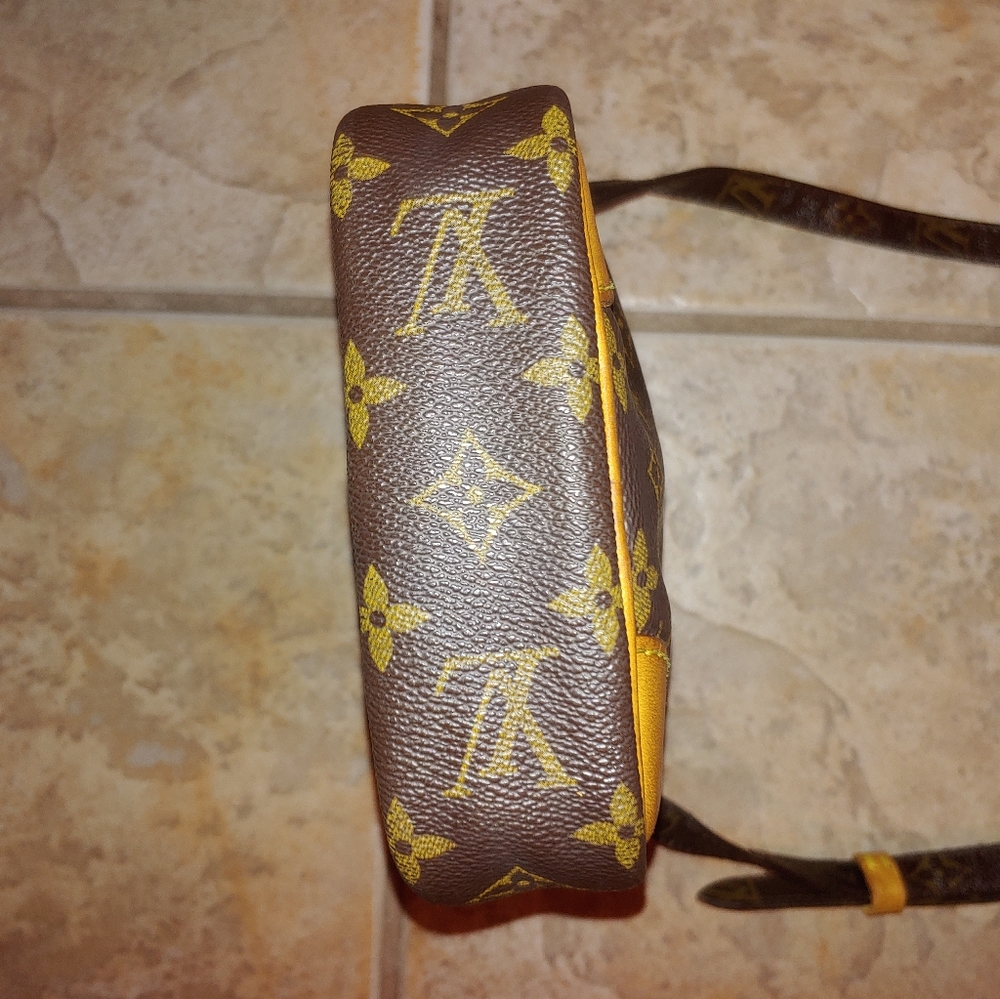 2003 Louis Vuitton Danube - Picture 4 of 8